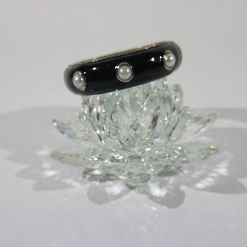 Vintage Cookie Lee Smooth Faux Pearl & Shiny Black Enamel Cuff Bracelet